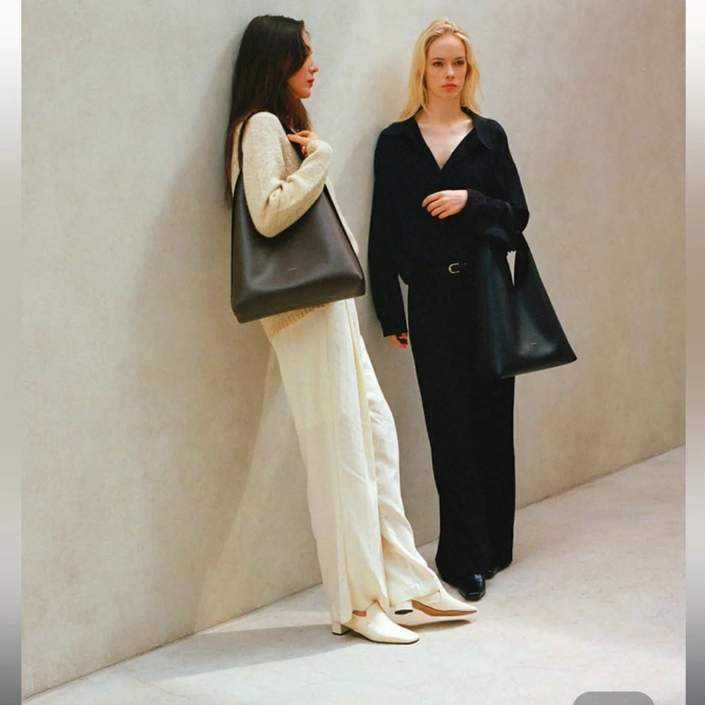 Minimal Black Leather Hobo Bag - Unbranded